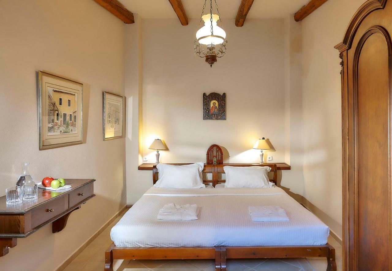 Castello Villa Daphnes - Private Pool & Whirlpool Dhafnes Экстерьер фото